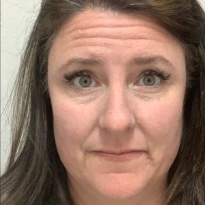 Meet your Posher, Carri